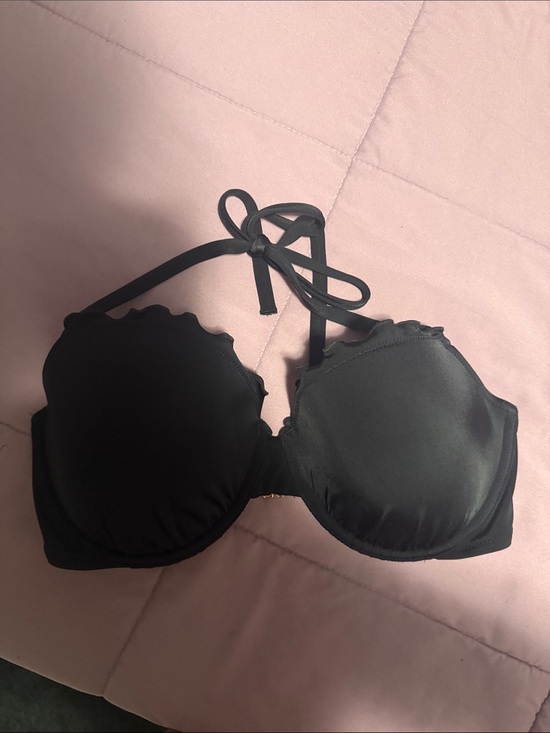 Shade & Shore Other - Shade & Shore Black Halter Bikini Top
